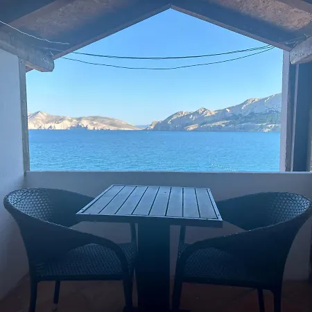 “journal” App Centar, Blizu Plaze. Apartment Baška